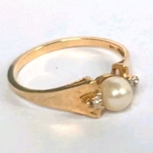 14k Gold Ring With Pearl - Size 10